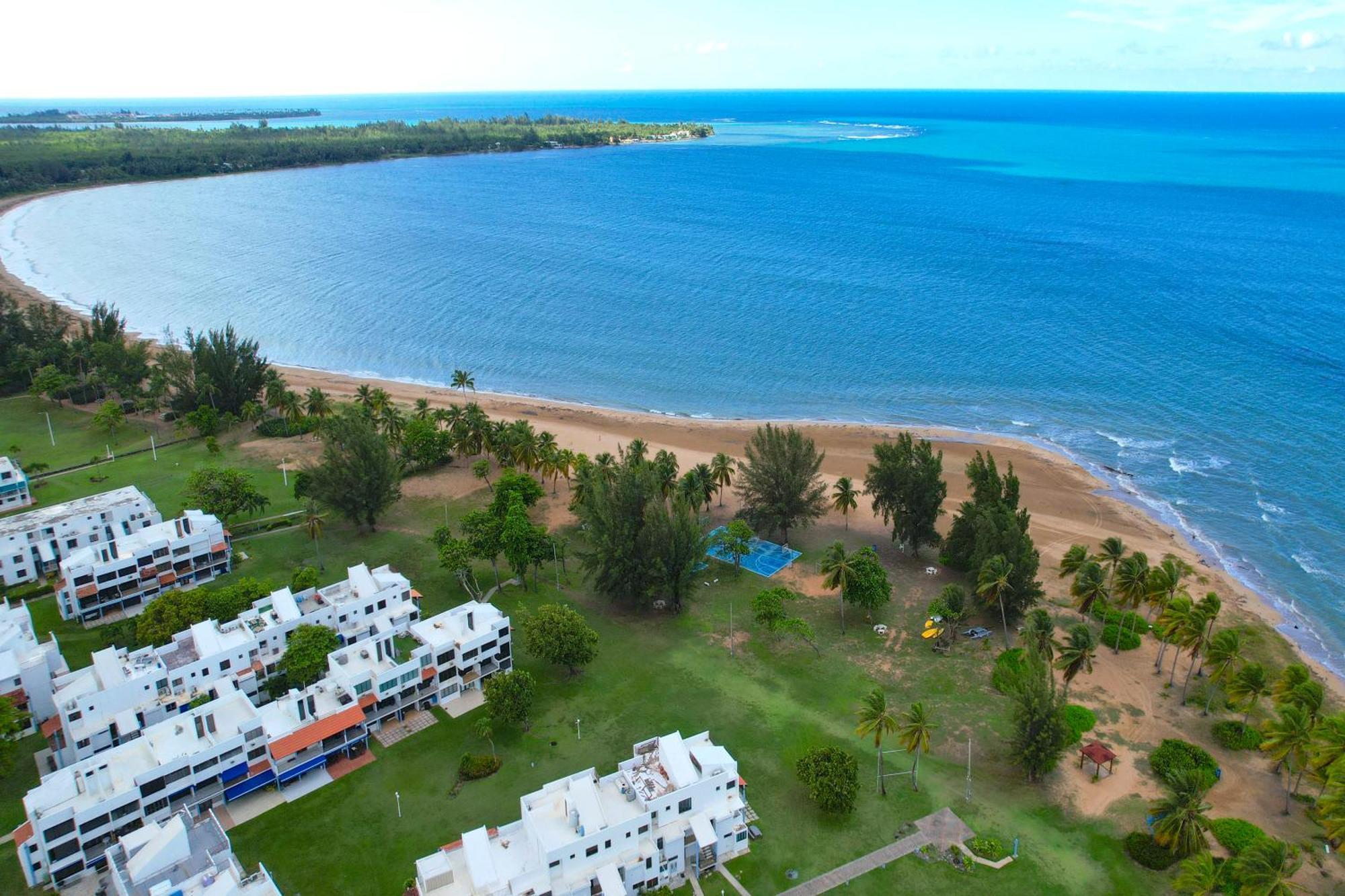 Villa Layka Beach House At Playas Del Yunque Rio Grande Bagian luar foto